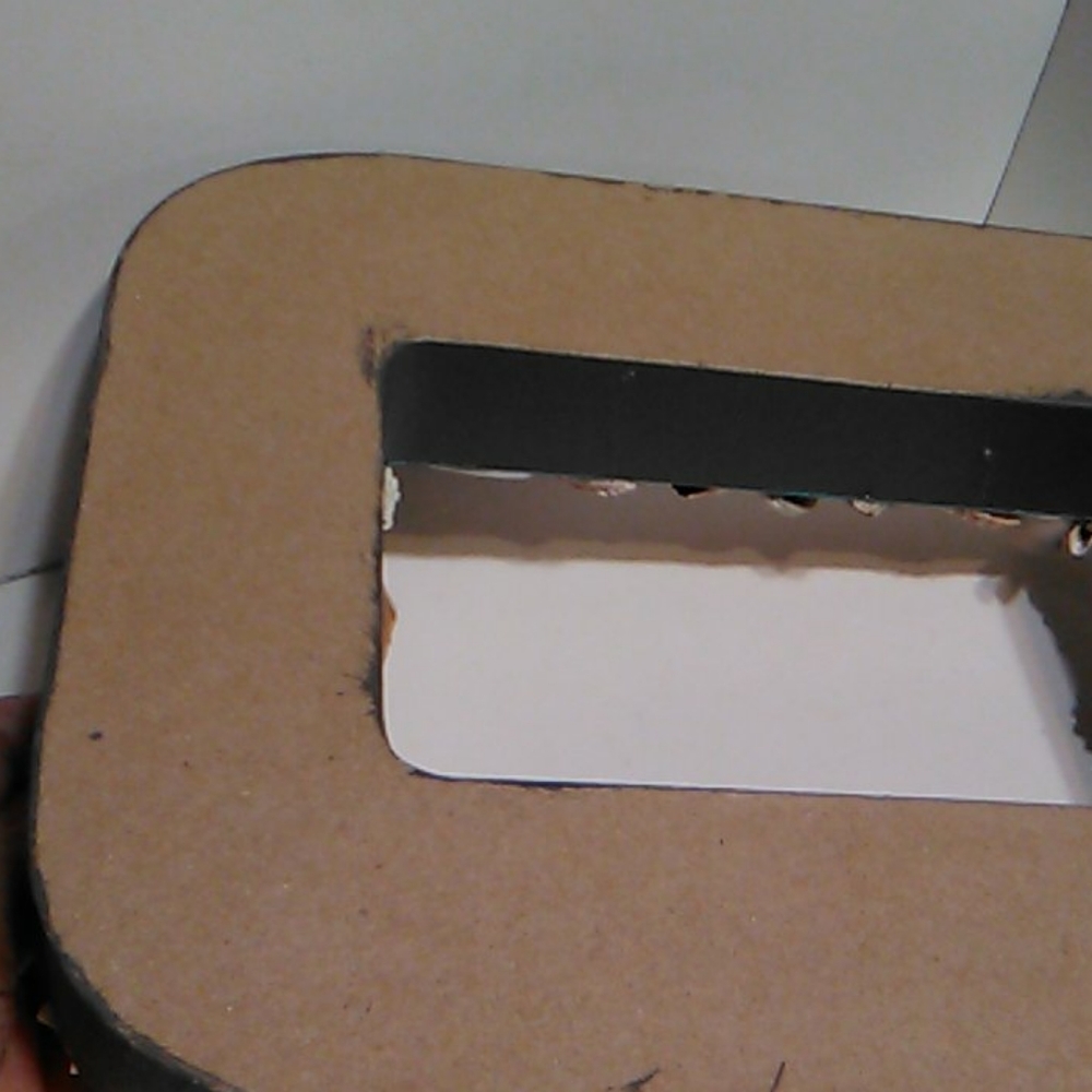 Shell Shelf Sitter - Picture 9 of 14